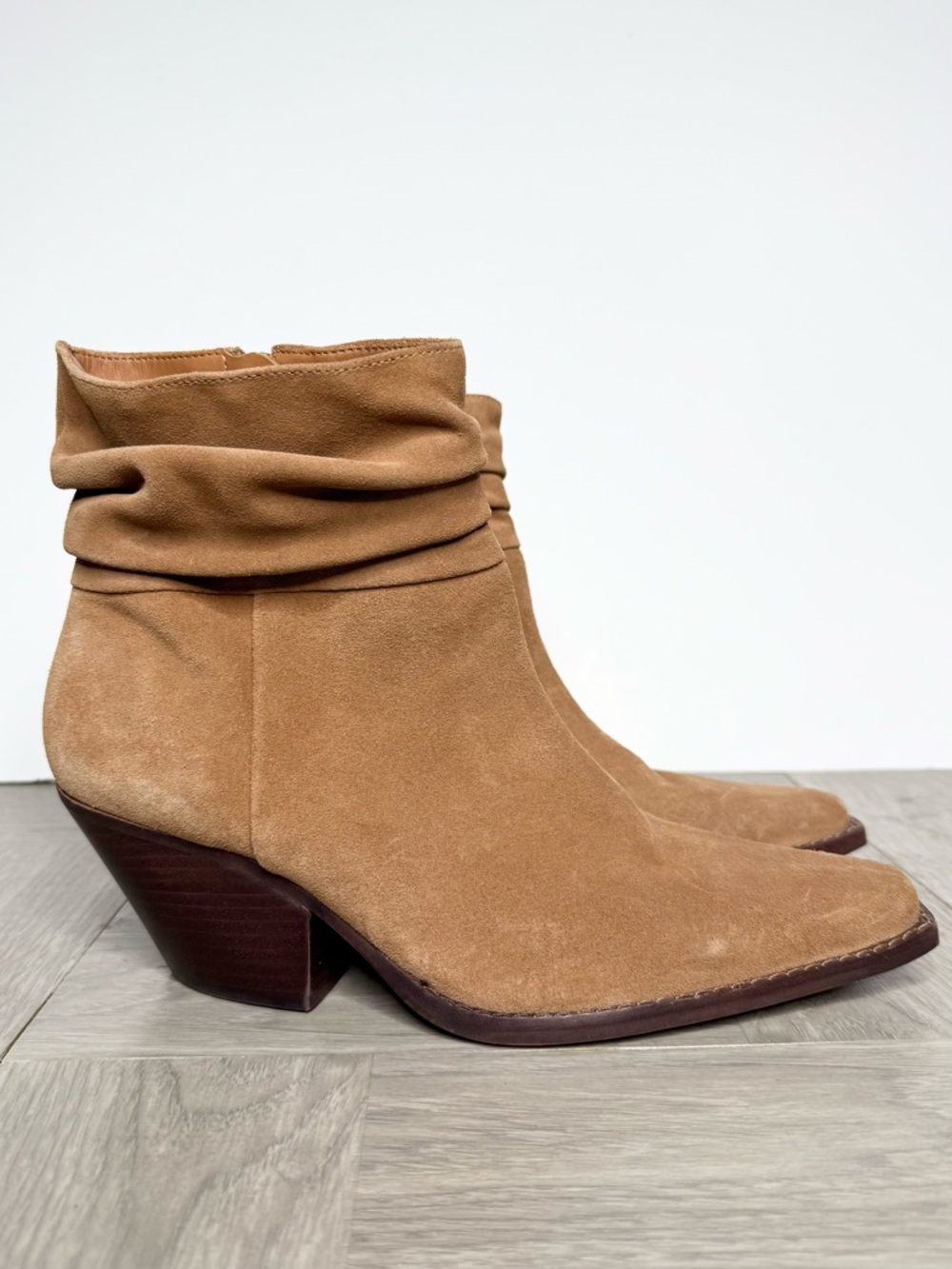 Vince Camuto Nerlinji Brown Suede Boot 8M
